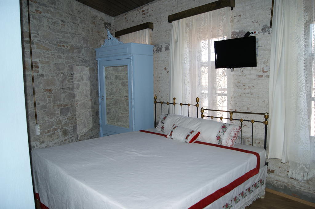 Mahzen Hotel Айвалик Номер фото