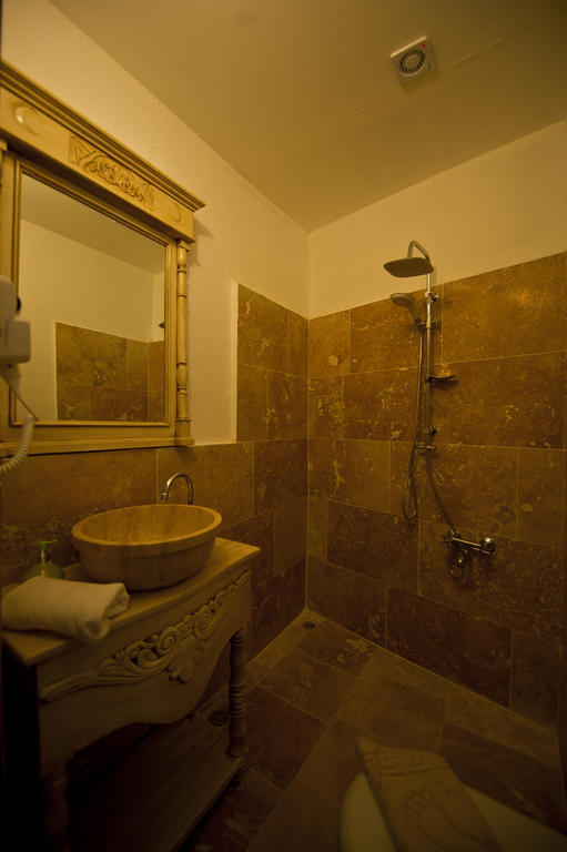 Mahzen Hotel Айвалик Номер фото
